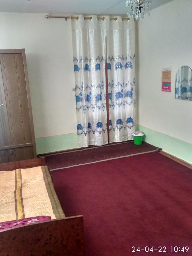 Western House Bed & Breakfast Qorowul Exterior foto