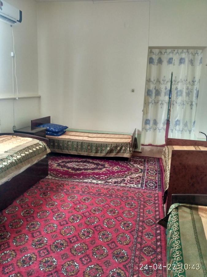 Western House Bed & Breakfast Qorowul Exterior foto