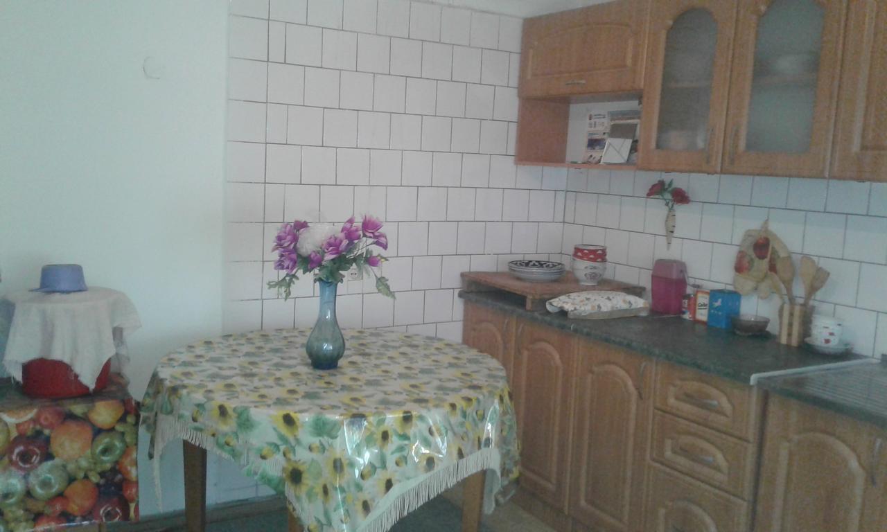 Western House Bed & Breakfast Qorowul Exterior foto